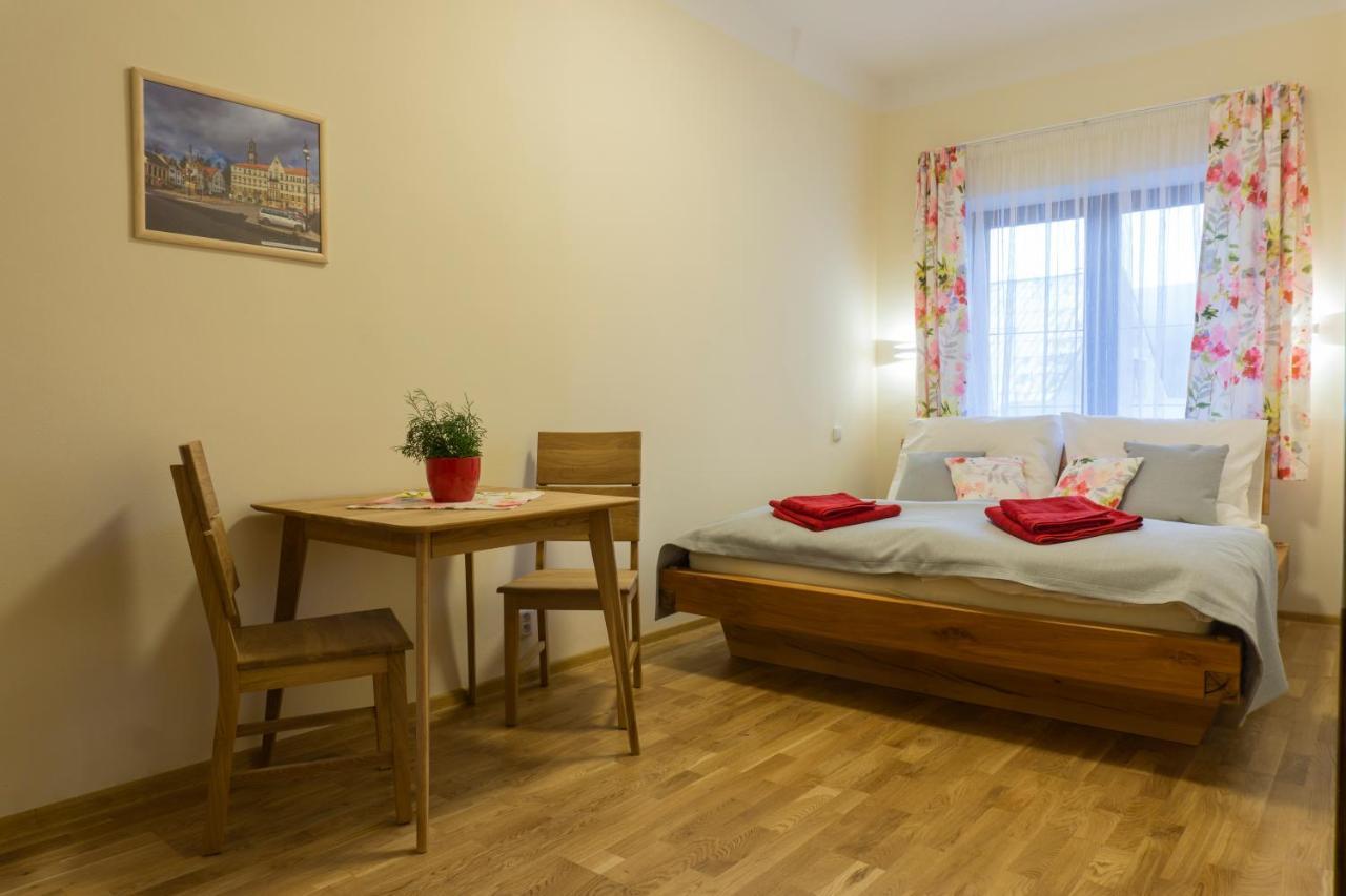 Penzion Ruze Benesov nad Ploucnici Екстериор снимка